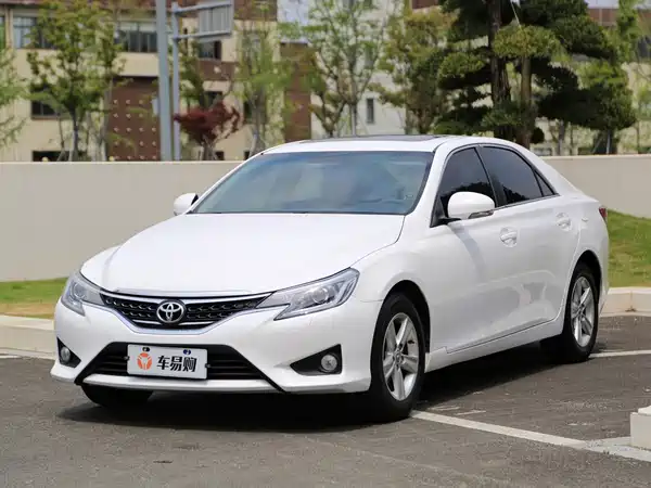 Toyota Reiz 2016