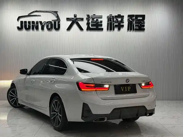 BMW 3 Series 2023