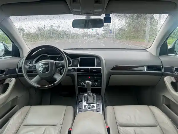 Audi A6L 2011