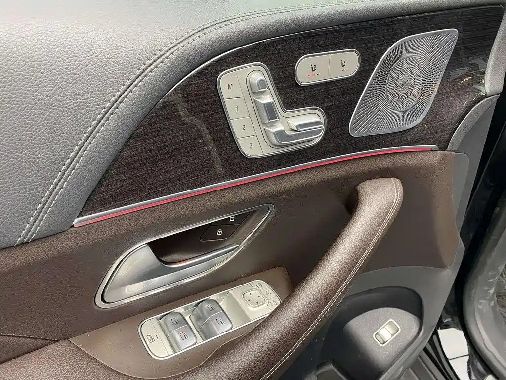 Mercedes-Benz GLS 2020 — фото 29