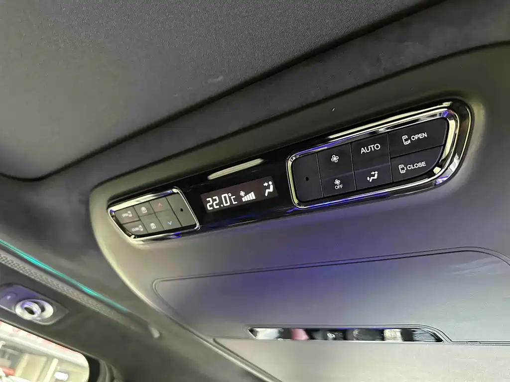 GAC Motor Trumpchi M8 2025 — фото 27