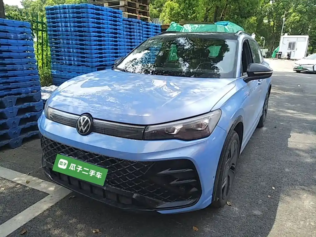 Volkswagen Tiguan L 2024