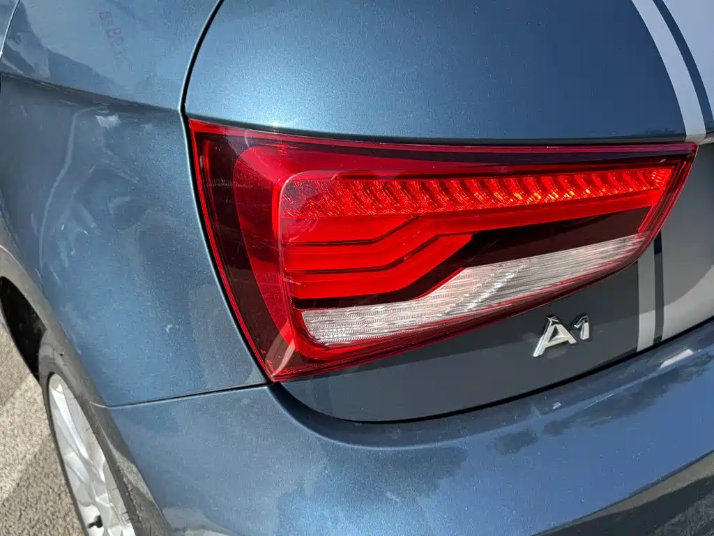Audi A1 2016 — фото 29