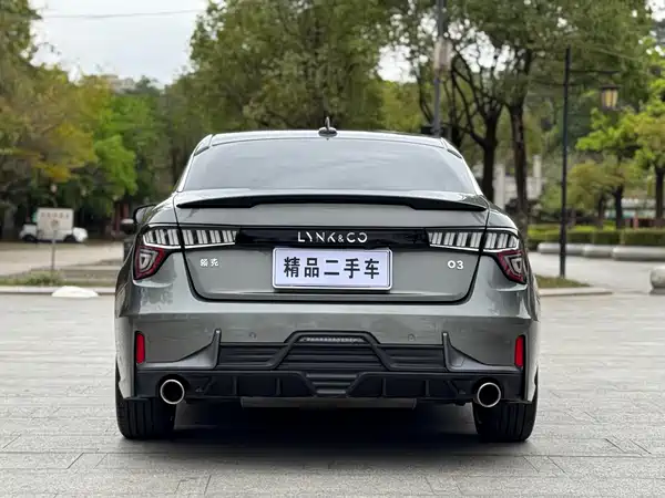 Lynk & Co 03 2022