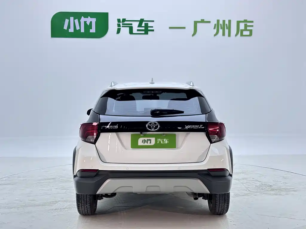 Toyota Yaris L 2022