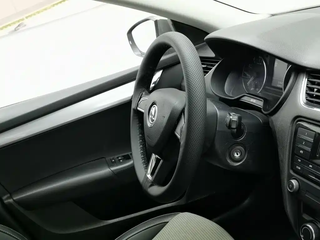 Skoda Octavia 2016 — фото 22