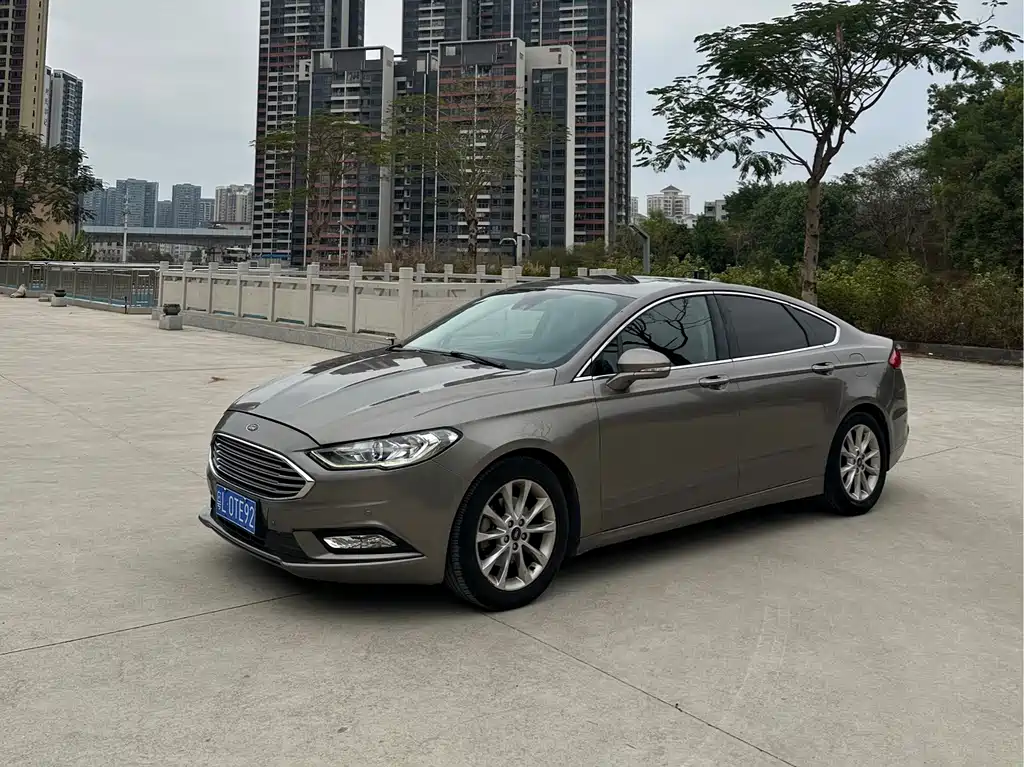 Ford Mondeo 2017 — фото 1
