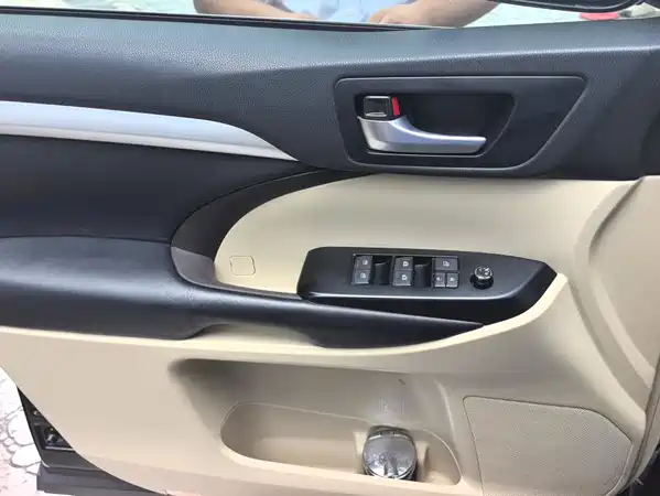 Toyota Highlander 2020