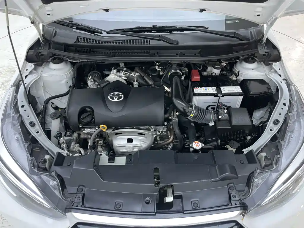 Toyota Yaris L 2022 — фото 29
