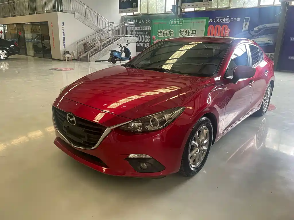 Mazda 3 Axela 2015