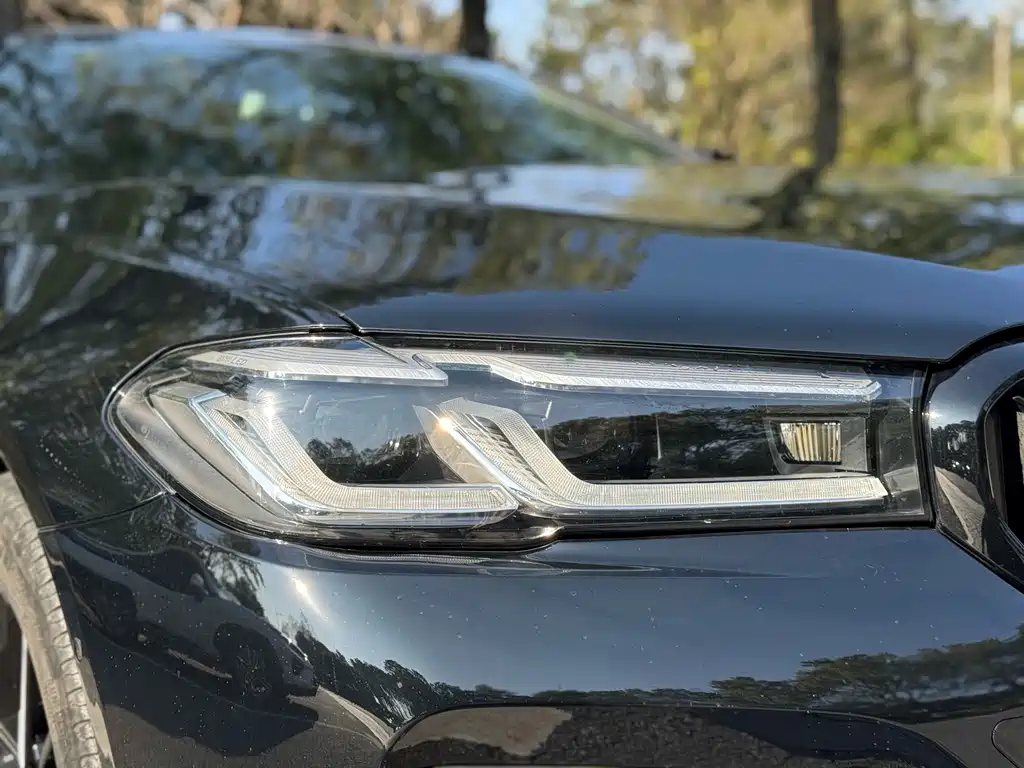 BMW 5 Series 2021