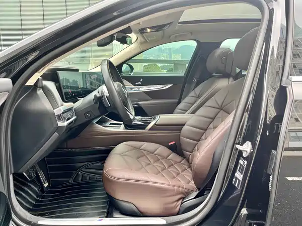 BMW 7 Series 2023