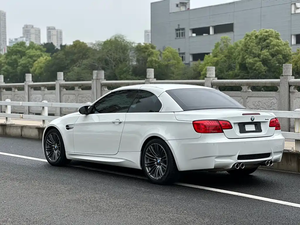 BMW M3 2011 — фото 4