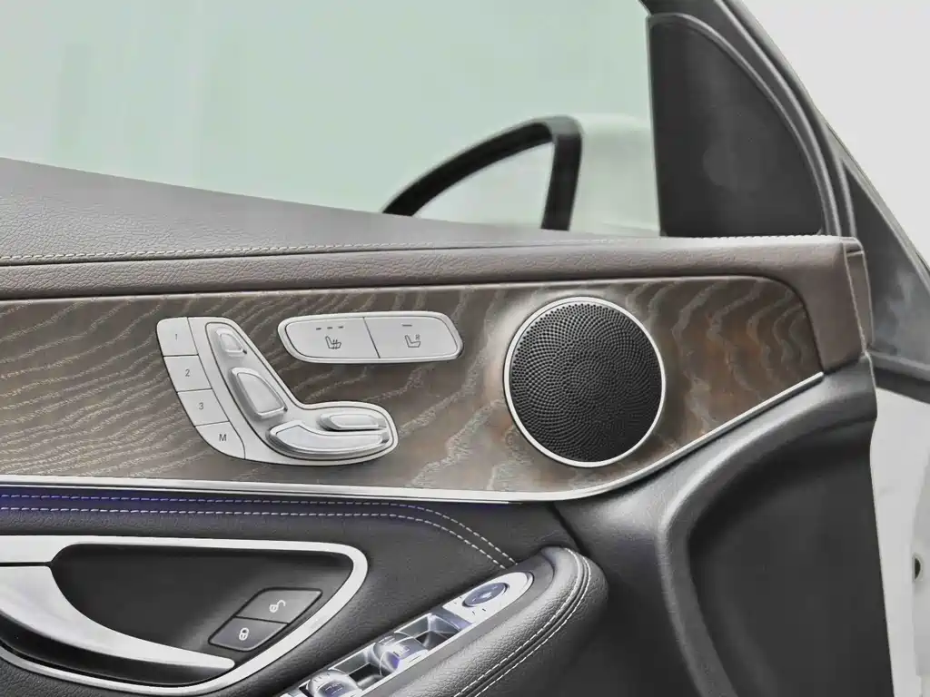 Mercedes-Benz GLC 2020 — фото 22
