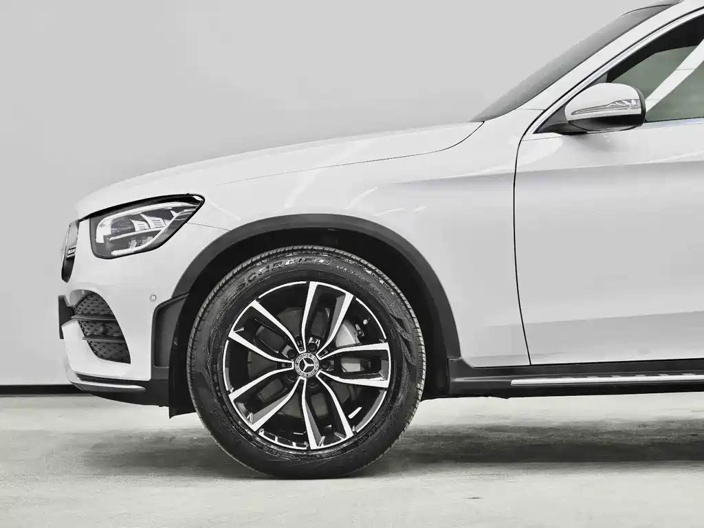 Mercedes-Benz GLC 2020 — фото 24