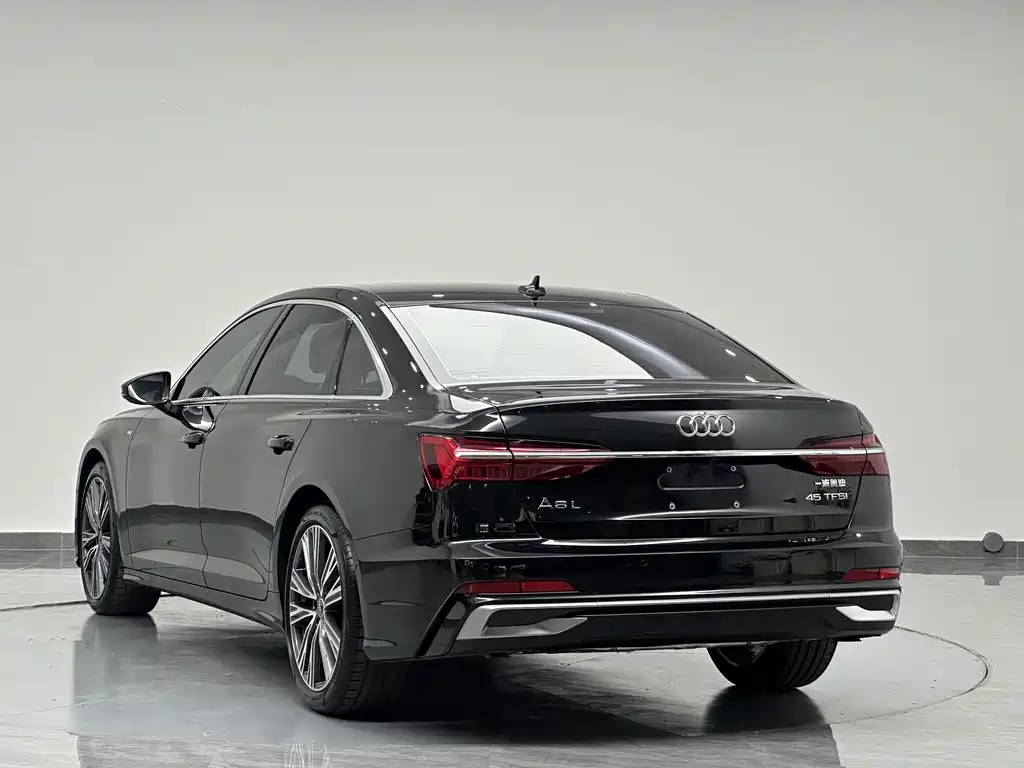 Audi A6L 2023 — фото 5