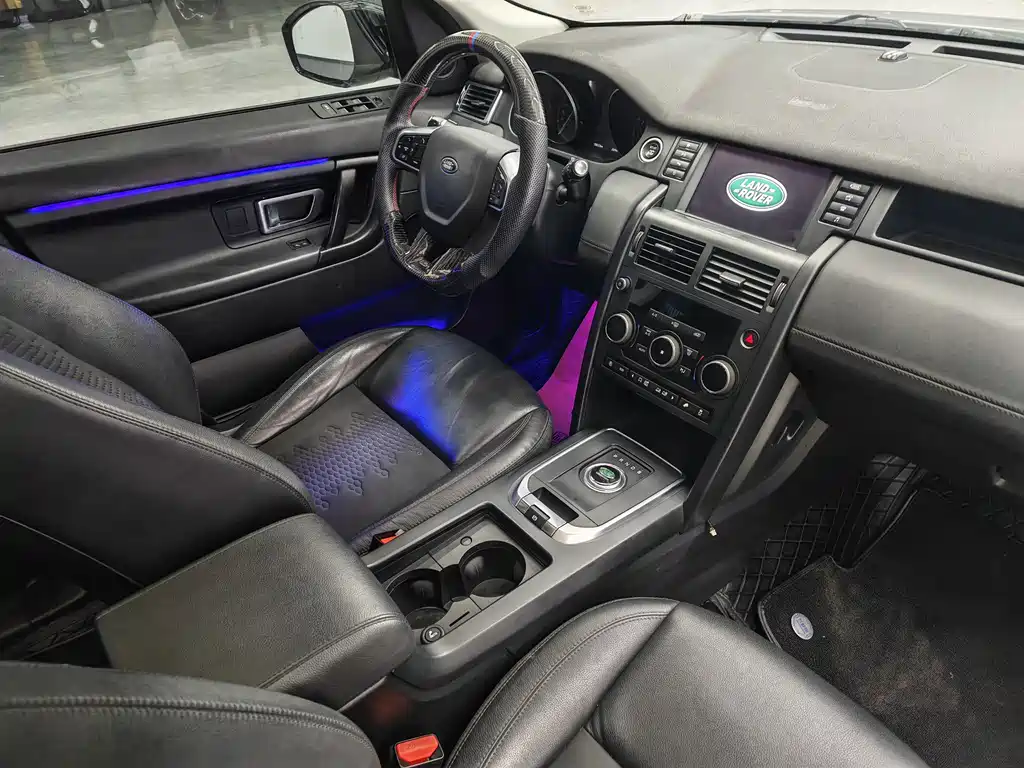 Land Rover Discovery Sport 2018 — фото 9