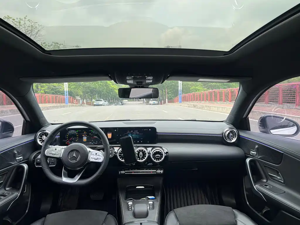Mercedes-Benz A-Class 2020 — фото 11