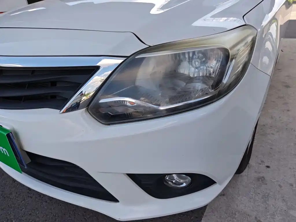 Changan Yuexiang V3 2018 — фото 24