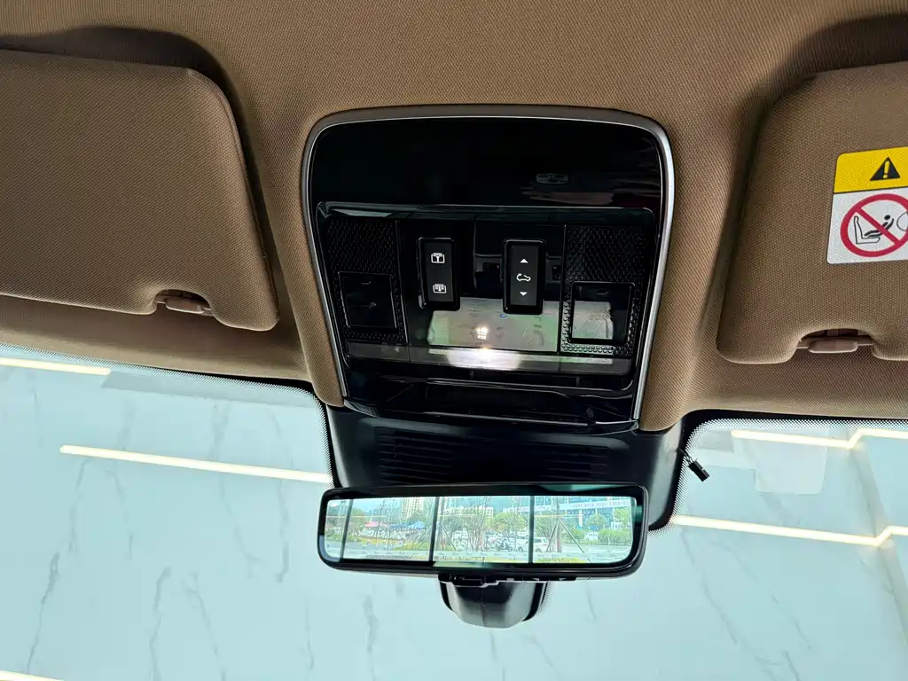 Land Rover Range Rover 2023 — фото 15