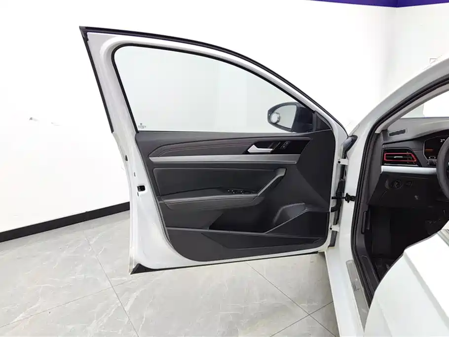 Volkswagen Lavida 2022