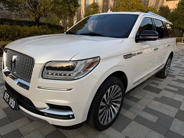 Lincoln Navigator 2020