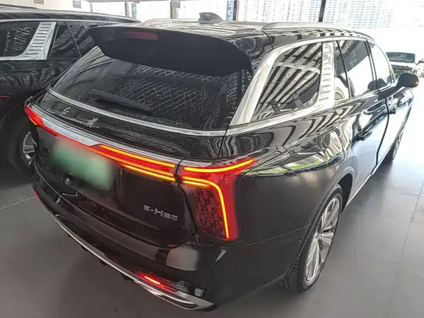 Hongqi E-HS9 2023