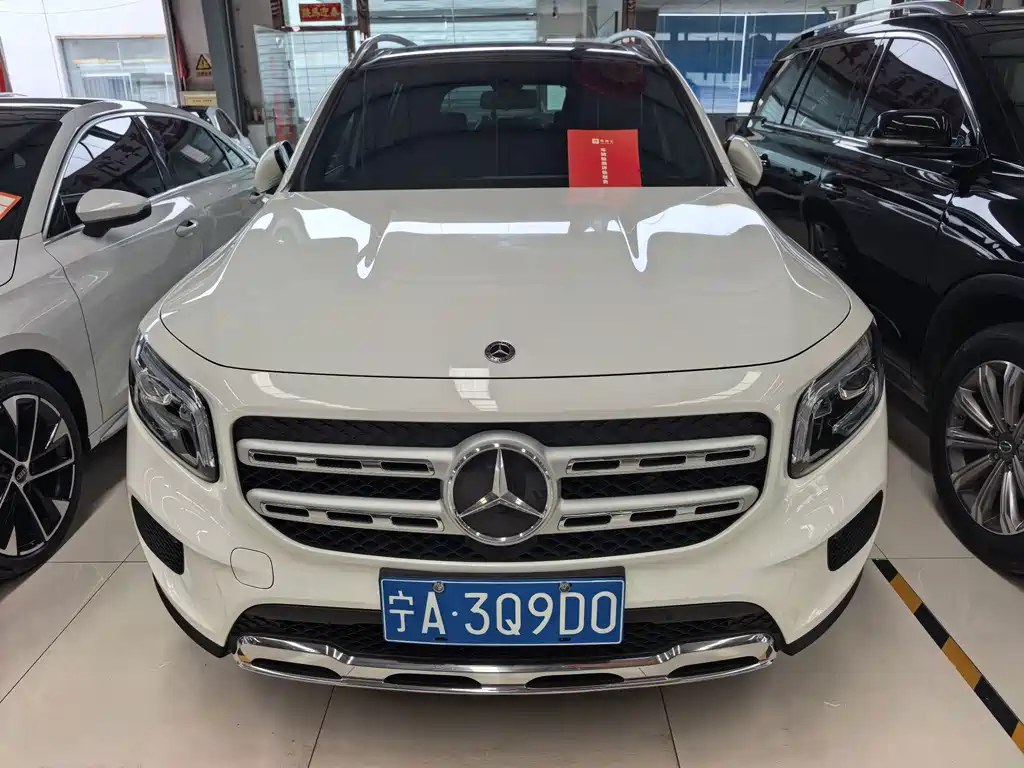 Mercedes-Benz GLB 2021