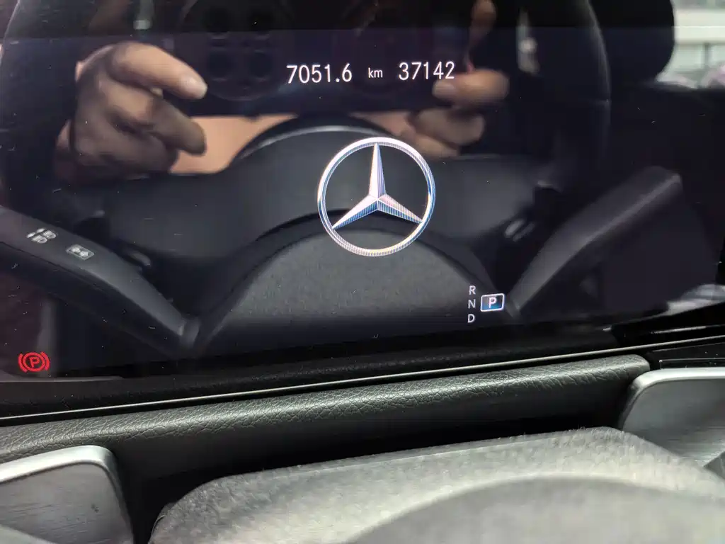 Mercedes-Benz GLB 2021 — фото 11