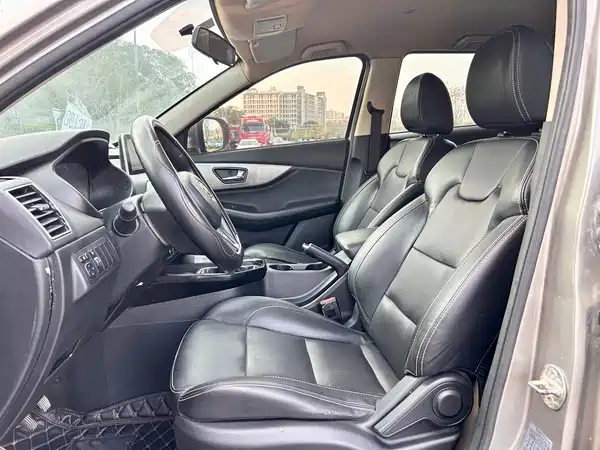 Dongfeng Scenery S560 2020