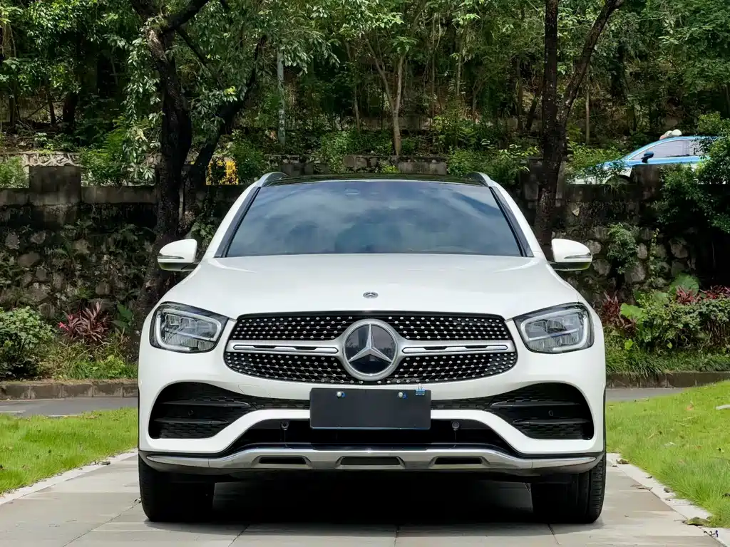 Mercedes-Benz GLC 2023