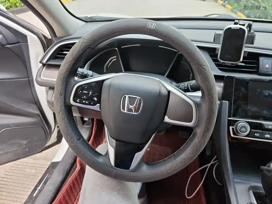 Honda Civic 2020 — фото 15