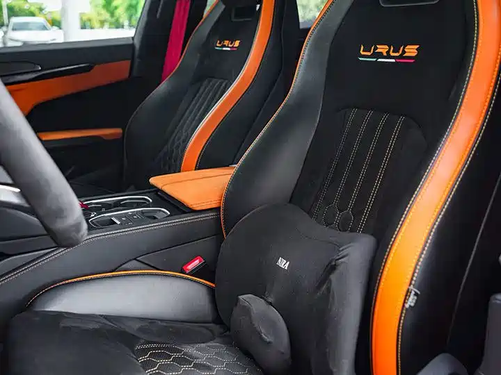 Lamborghini Urus 2019 — фото 8