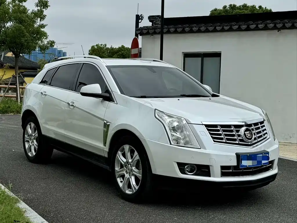 Cadillac SRX 2014 — фото 3