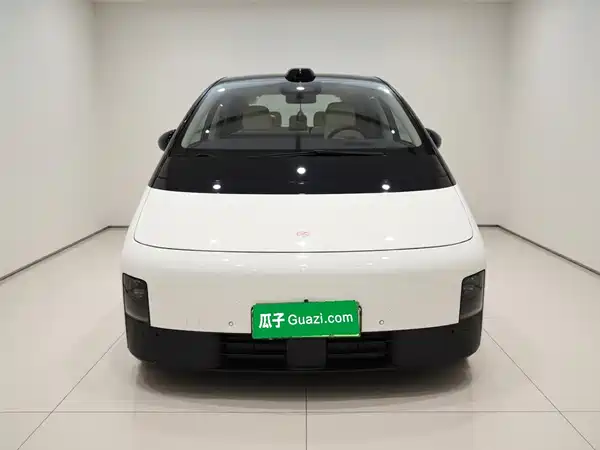 Li Auto MEGA 2025