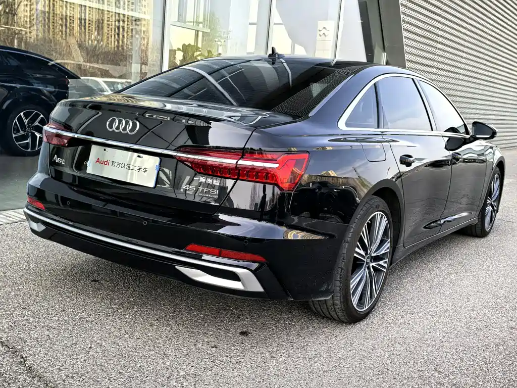 Audi A6L 2025 — фото 5