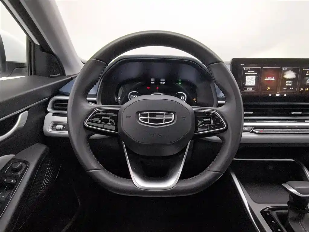 Geely Emgrand 2022 — фото 11