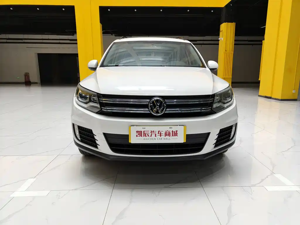 Volkswagen Tiguan 2015 — фото 2