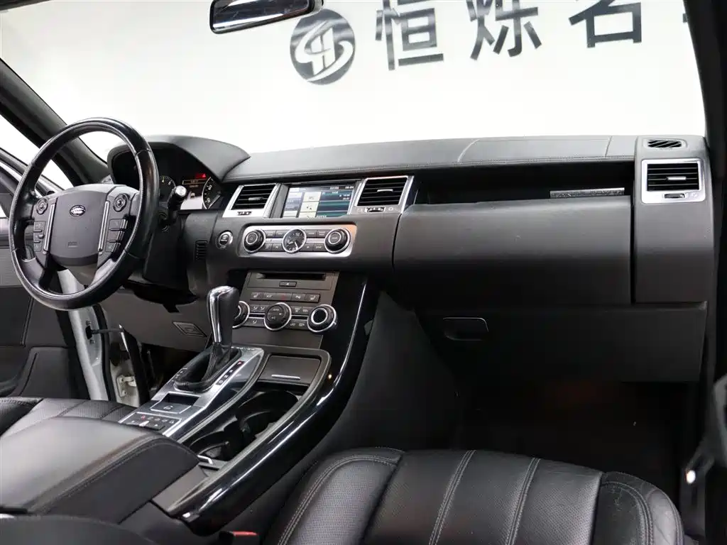 Land Rover Sport 2013 — фото 24