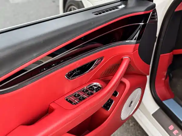 Bentley Flying Spur 2022
