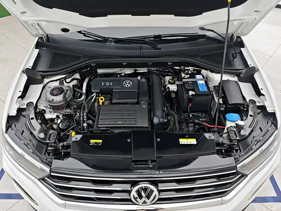 Volkswagen T-Roc 2020 — фото 10