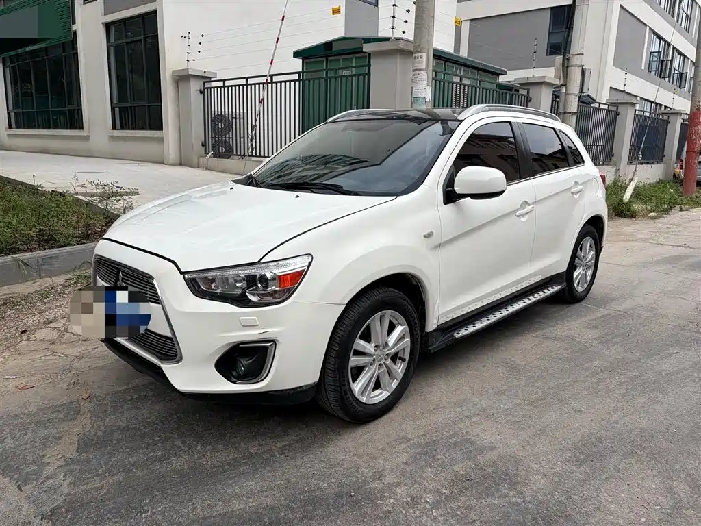 Mitsubishi ASX 2014 — фото 1