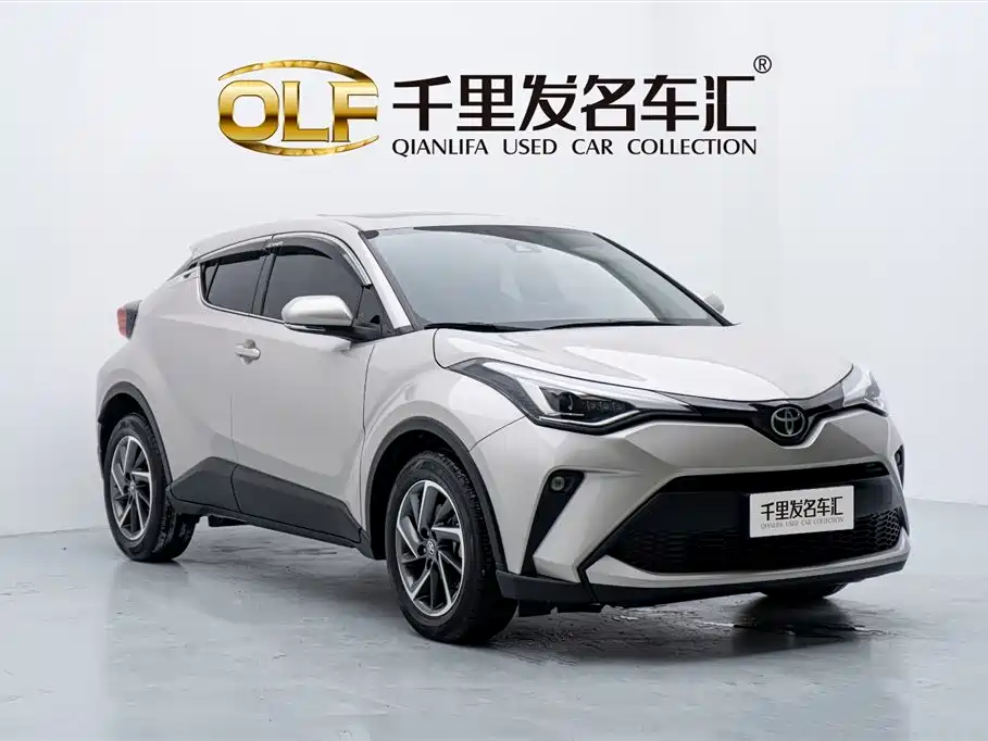 Toyota C-HR 2023 — фото 3