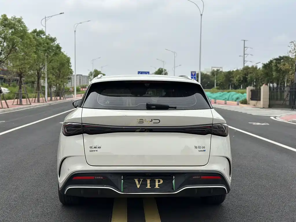 BYD Seal 06 DM-i Wagon 2025 — фото 8
