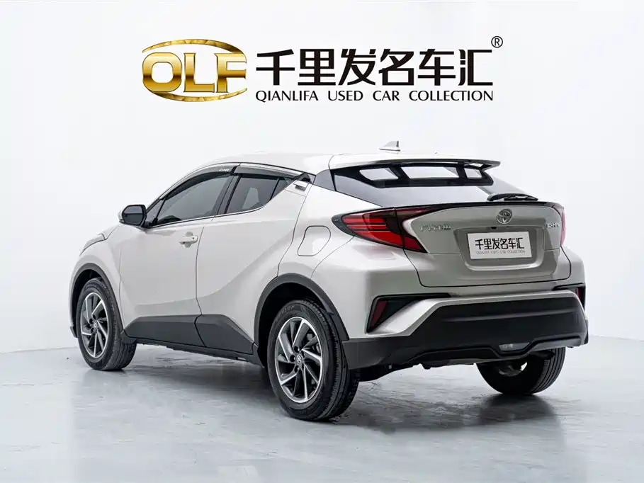 Toyota C-HR 2023 — фото 4
