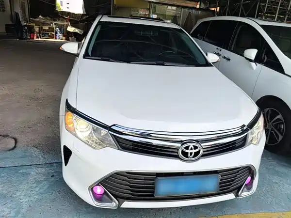 Toyota Camry 2015