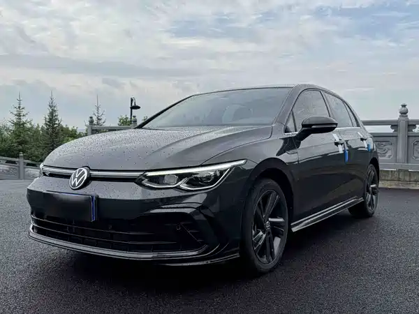 Volkswagen Golf 2022