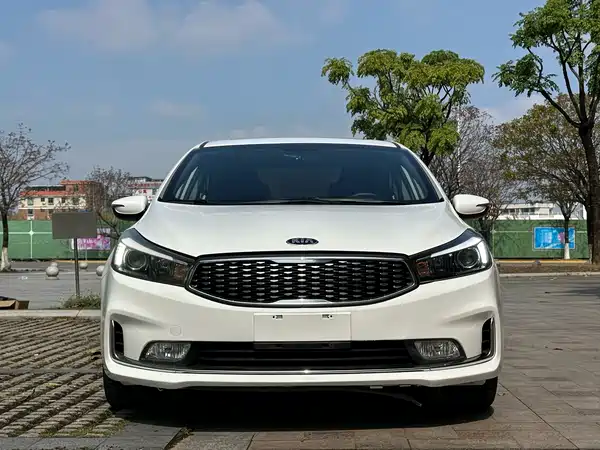 Kia K3 2016