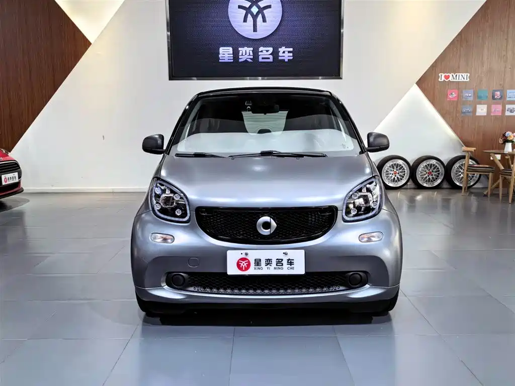 smart Fortwo 2019 — фото 2