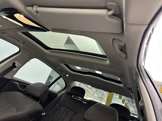 BMW 5 Series New Energy 2020 — фото 14
